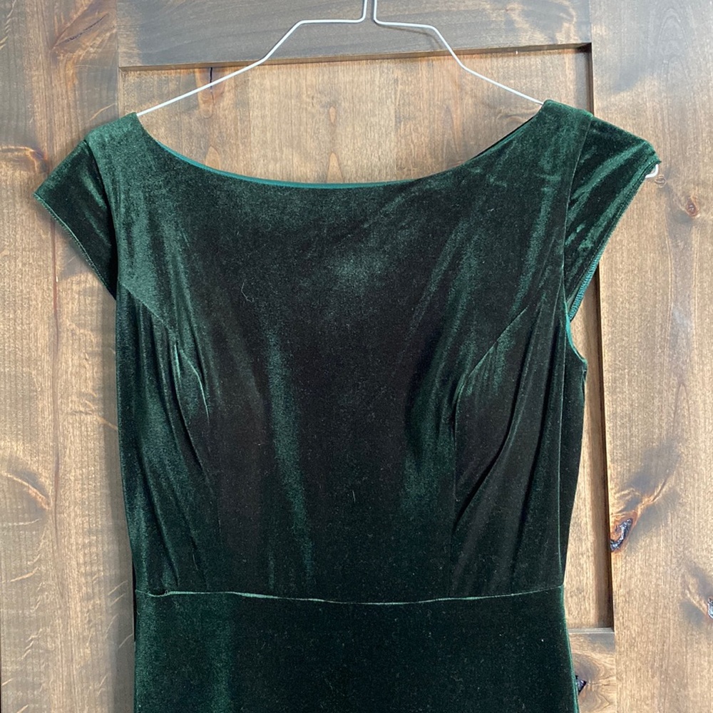 Floor length velvet dress (hunter green)